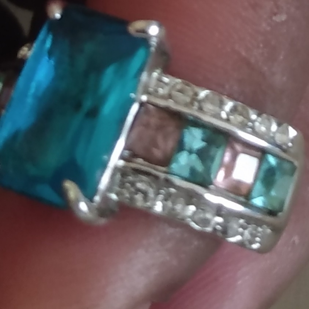 Ring - Picture 6 of 6